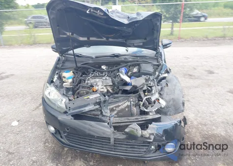 2013 Volkswagen Golf 2.0L Tdi 4-Door z USA, uszkodzony, nr VIN WVWNM7AJ0DW135492